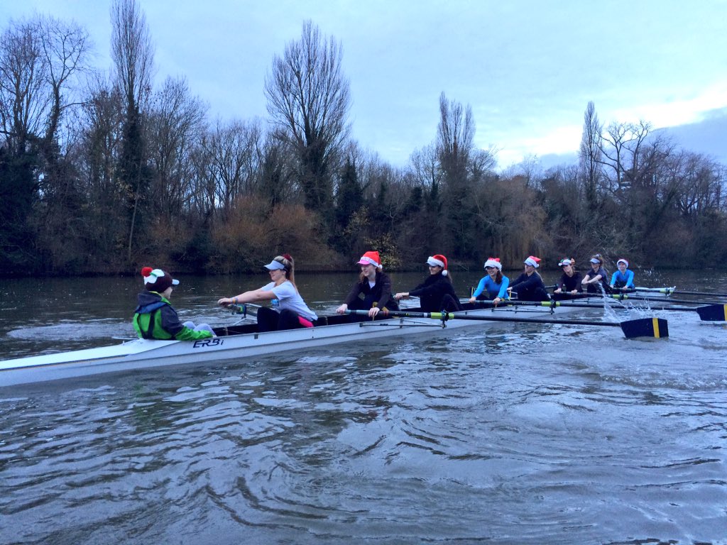 EtonExcelsiorRC's tweet photo. Sunday morning training #thamesrowing https://t.co/AmFfAqxKq3