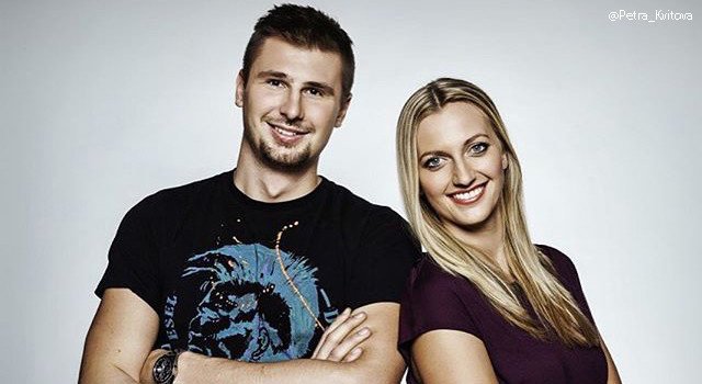 sportswink's tweet photo. #Tennis: #PetraKvitova got #engagged with #hockeyplayer #RadekMeidl
https://t.co/Y2Kz86UeI7 https://t.co/grWxzFUqI1