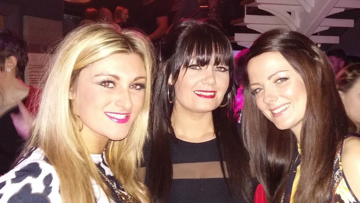 AmyThejord's tweet photo. Xmas night out @coopajaq  😚 x https://t.co/Teg9XKNU7W