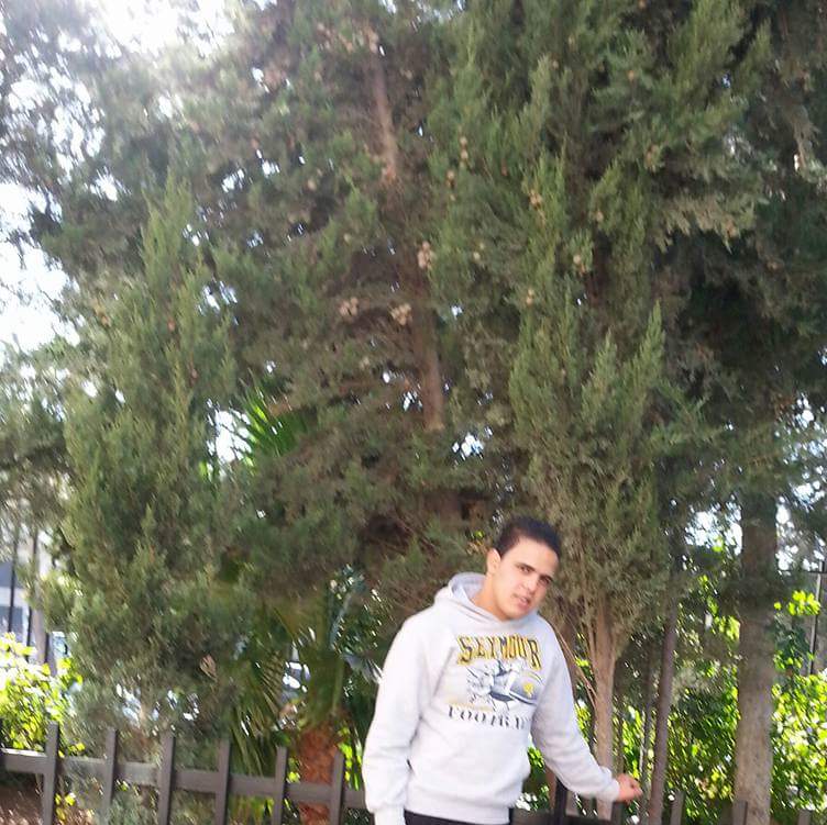 moammoad's tweet image. 