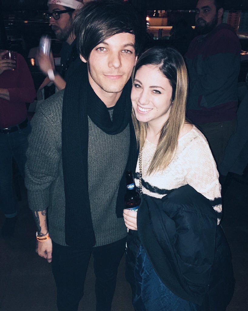 gallifreyanlwt's tweet image. if louis' outfits are going to be this good over the break i can cope