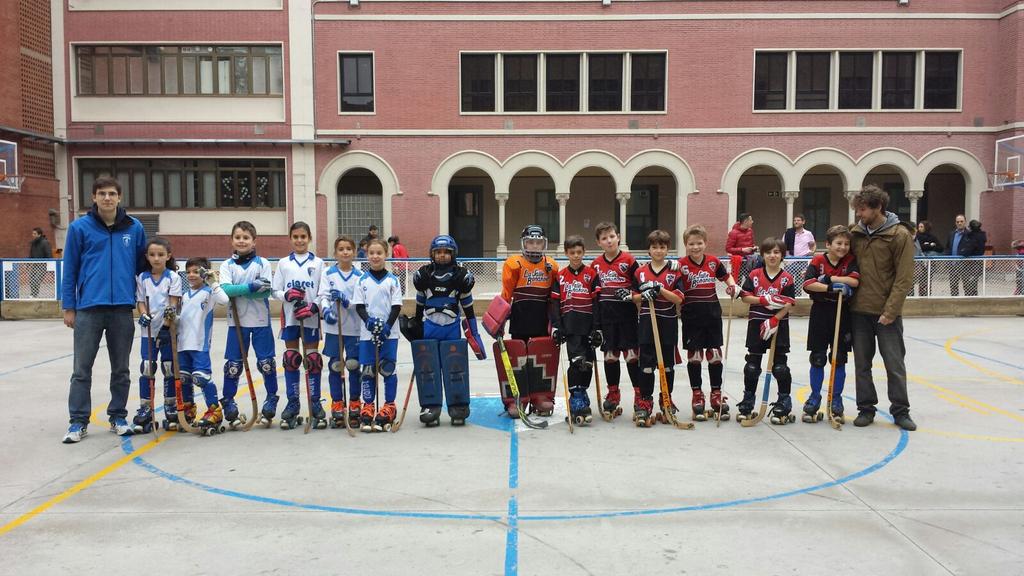 Partit del #torneighistoricsokbcn Prebenjamí B <a href="/hqclaretbcn/">Hoquei Claret BCN</a> <a href="/LaSalleHoquei/">Hoquei La Salle</a> #eventshoqueipatins