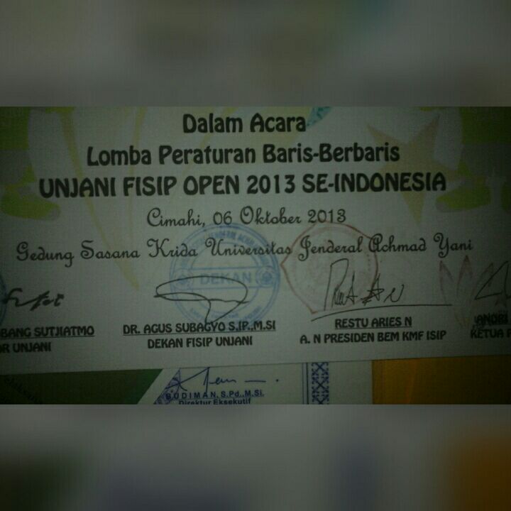 dhe_Karrun's tweet photo. Rindu berjuang bersama Serigala Rimba 😭😣 tetap berprestasi para generasi penerus, semangat SR 😘 https://t.co/xp76dJxRH2