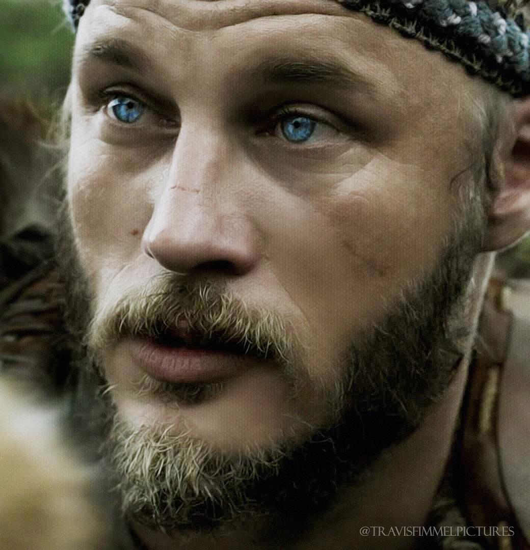 Vikings Ragnar Eyes
