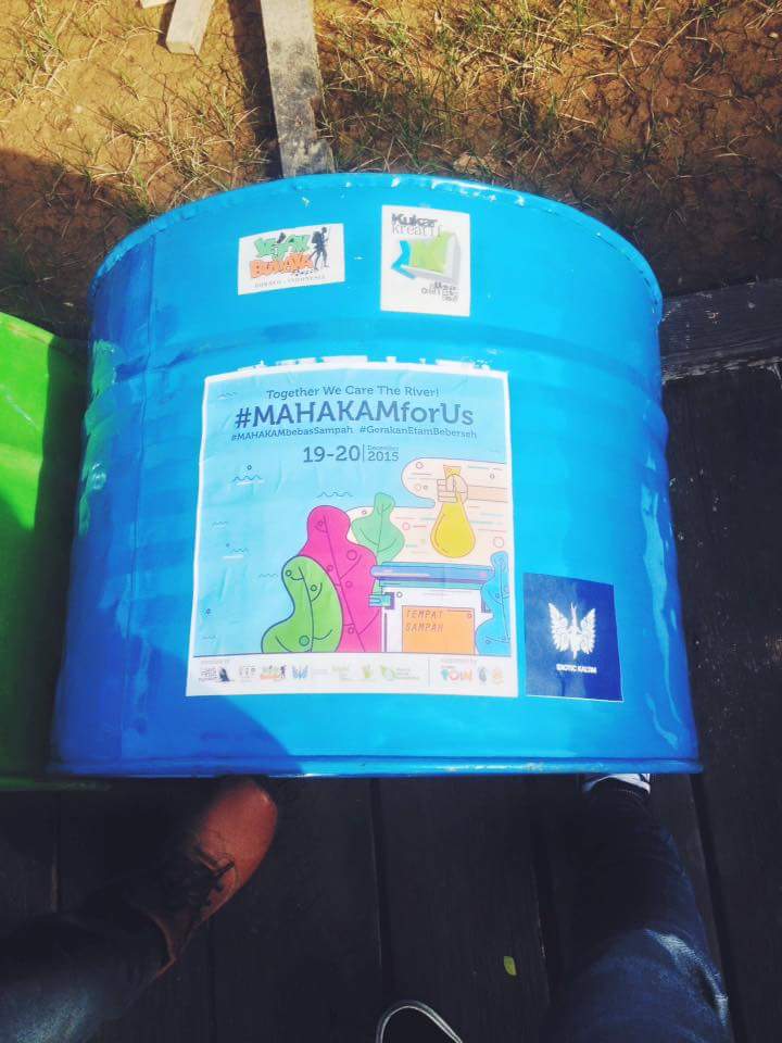 MAHAKAMforUs Stop buang sampah ke Sungai Mahakam <a href="/ritawow_1973/">Rita Widyasari</a> <a href="/kawanrita/">kawanrita</a> <a href="/DebbyRastafar/">Tambu Pongkol</a> <a href="/alma_Zany/">Almazani</a> <a href="/GPSbdg/">#GerakanPungutSampah</a>
