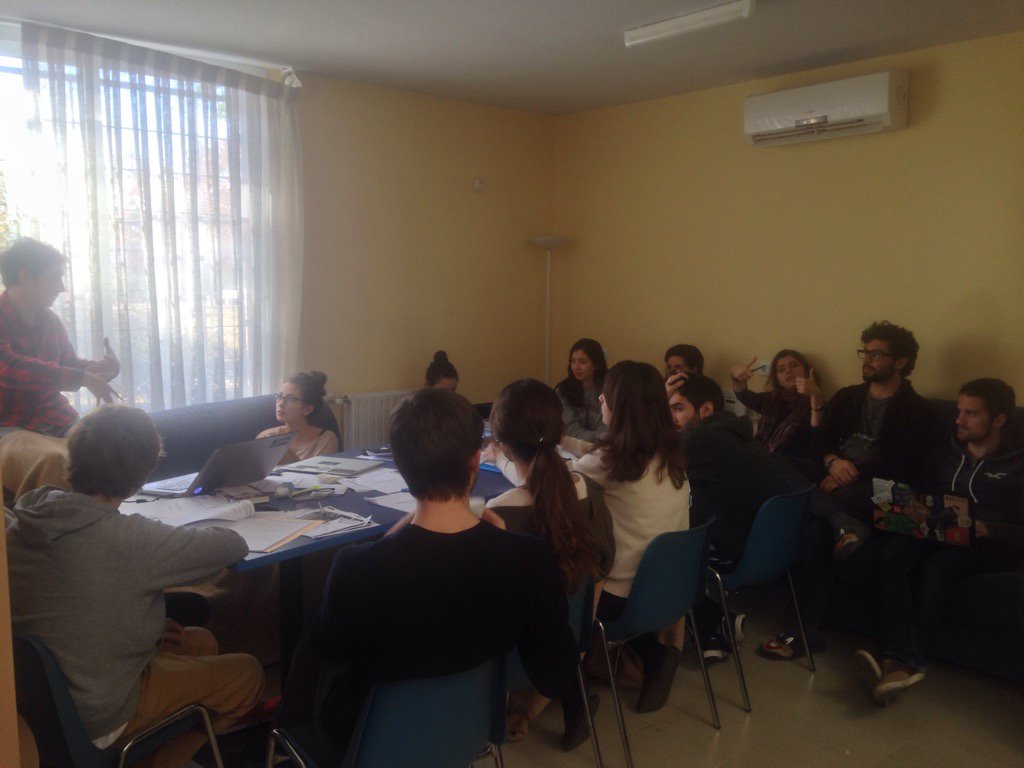 Tratando la iniciativa sobre un evento para nuestras comisiones temáticas #ReuEO