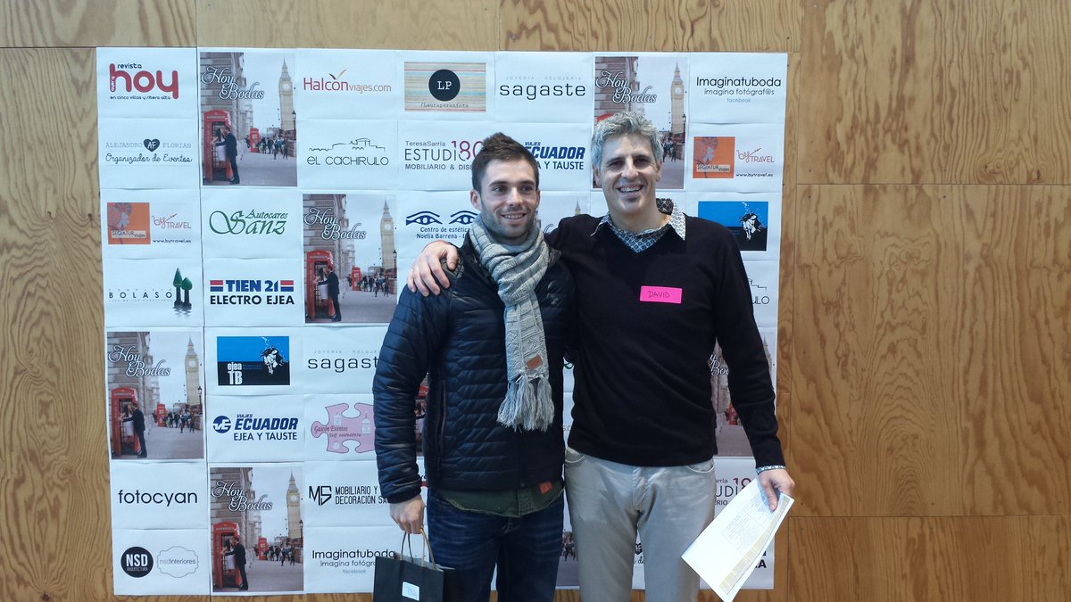 #HoyBodas2016 las parejas posan antes del evento <a href="/aquagraria/">Museo Aquagraria</a> <a href="/EjeaComercio/">Asoc. Comercio Ejea</a> <a href="/comarca5villas/">comarca5villas</a> @TurismoEjea