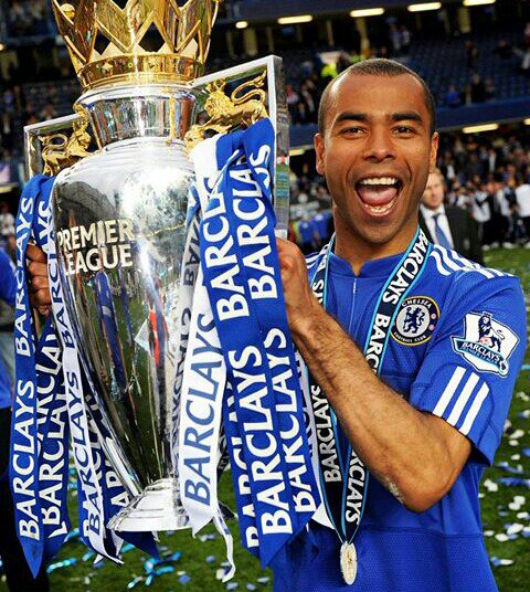 HAPPY BIRTHDAY ASHLEY COLE!!! 