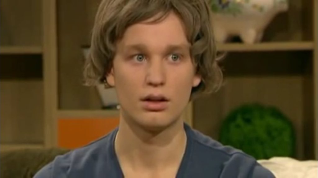 sombjorngsa's tweet photo. Efter provet när man hör vänner diskutera över om det blev 6 elr 9 på en fråga

Och man själv svarat typ Gustav Vasa https://t.co/zsPi6XrWNt