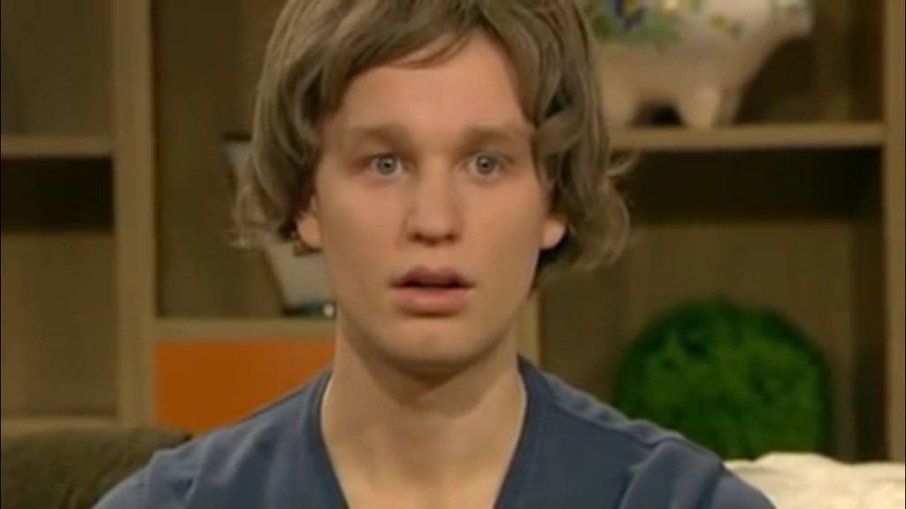 sombjorngsa's tweet photo. Efter provet när man hör vänner diskutera över om det blev 6 elr 9 på en fråga

Och man själv svarat typ Gustav Vasa https://t.co/zsPi6XrWNt