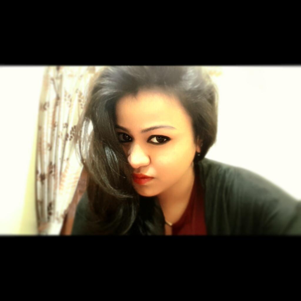 ShraddhaDas4's tweet photo. And a gal wd attitude nd sharp view ☺😉
#BoldandBeautiful #beingthegirl 
#likeforfolow https://t.co/3NQ0IO4fxC