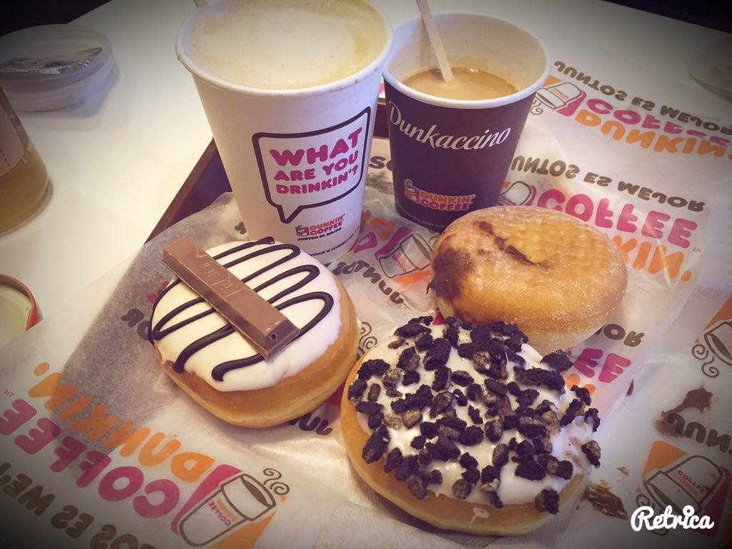Xari82's tweet photo. Emmmmm hay que coger fuerzas para afrontar bien el domingo 😂😂😂😂🍰🍩😝 https://t.co/XPjWJ4SfLK