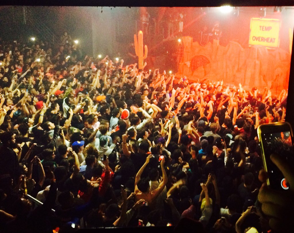 RonDashYo's tweet photo. Travis Scott Fri 12/18 Orlando #RODEO #antidote #soldout https://t.co/MlnaijZdml