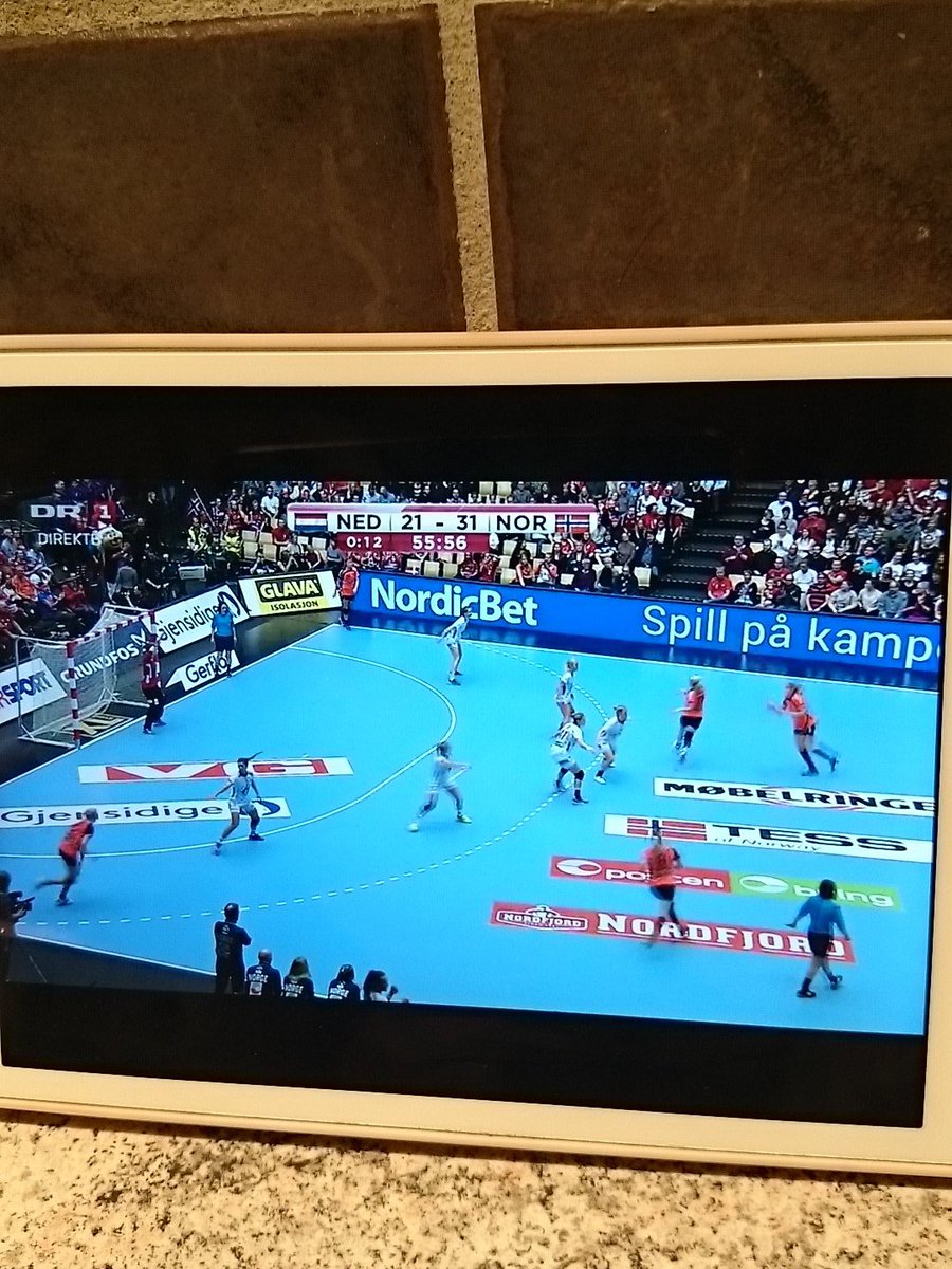 kedde71's tweet photo. Det er vist Norge som vinder 😀
Tillykke med mesterskabet
#DRmitvm https://t.co/AyX2eEinaF