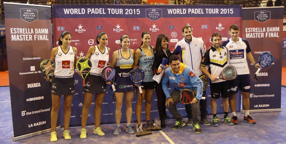 padelfotos's tweet photo. 📷 Fotografías de los finalistas junto al trofeo de campeones y con Andrea Ballester #WTPMasterFinal #padel https://t.co/V7yRLFObMk