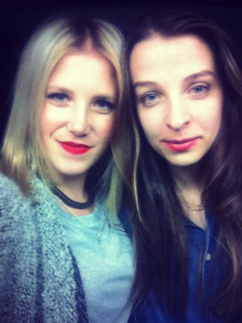 jennifer_eager2's tweet photo. how we r looking guys? hot or not with red lips?  ;)
Guys u can find me in fb... https://t.co/R7MRD5BdTT https://t.co/tMo4Kti6hv
