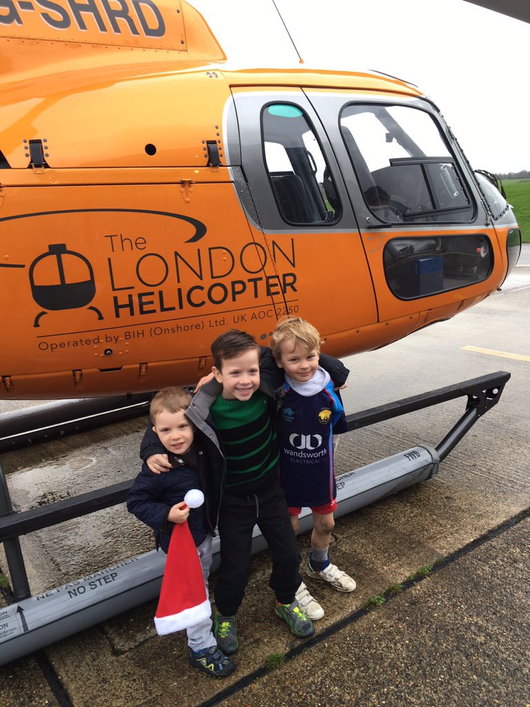 TIMSHYDE's tweet photo. Another happy #santa Thanks @thelondonheli &amp; @RedhillATC &amp; @ReigateRFC Have a great Xmas all! https://t.co/HMxS9OzKq2