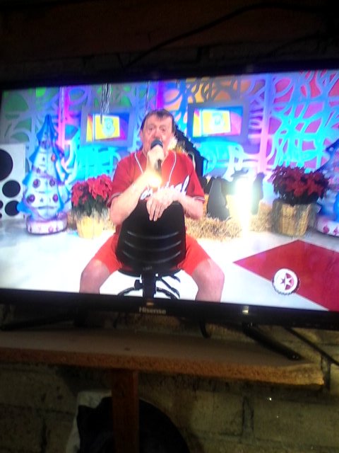 KarlaPascualGa1's tweet photo. #FamiliaConChabelo esta el íntimo programa de chabelo pero y a hora q boy a ver los domingos x la mañana https://t.co/ObMRPs25Tc