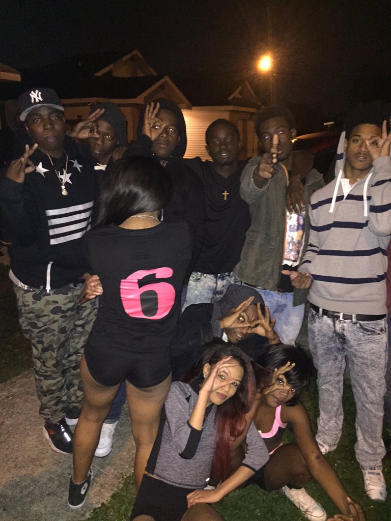 Lamerikaaa's tweet photo. OTF , SolidShitOnly❤️
#Rest6👼🏾 https://t.co/rwil0YDNot