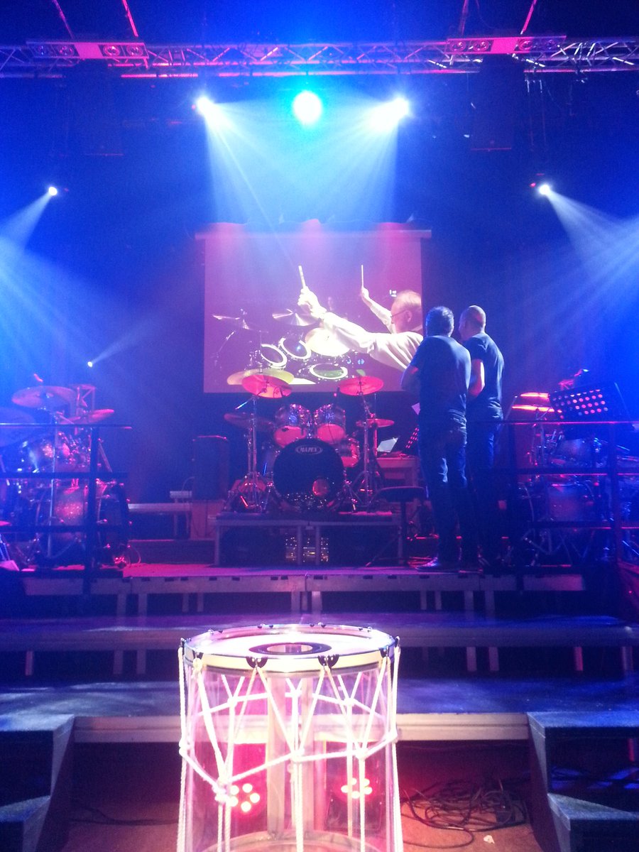 Ook al is hij er niet meer bij, hij is zeker trots op de #drummarathon voor <a href="/SeriousRequest/">3FM Serious Request</a> #SimonPulles