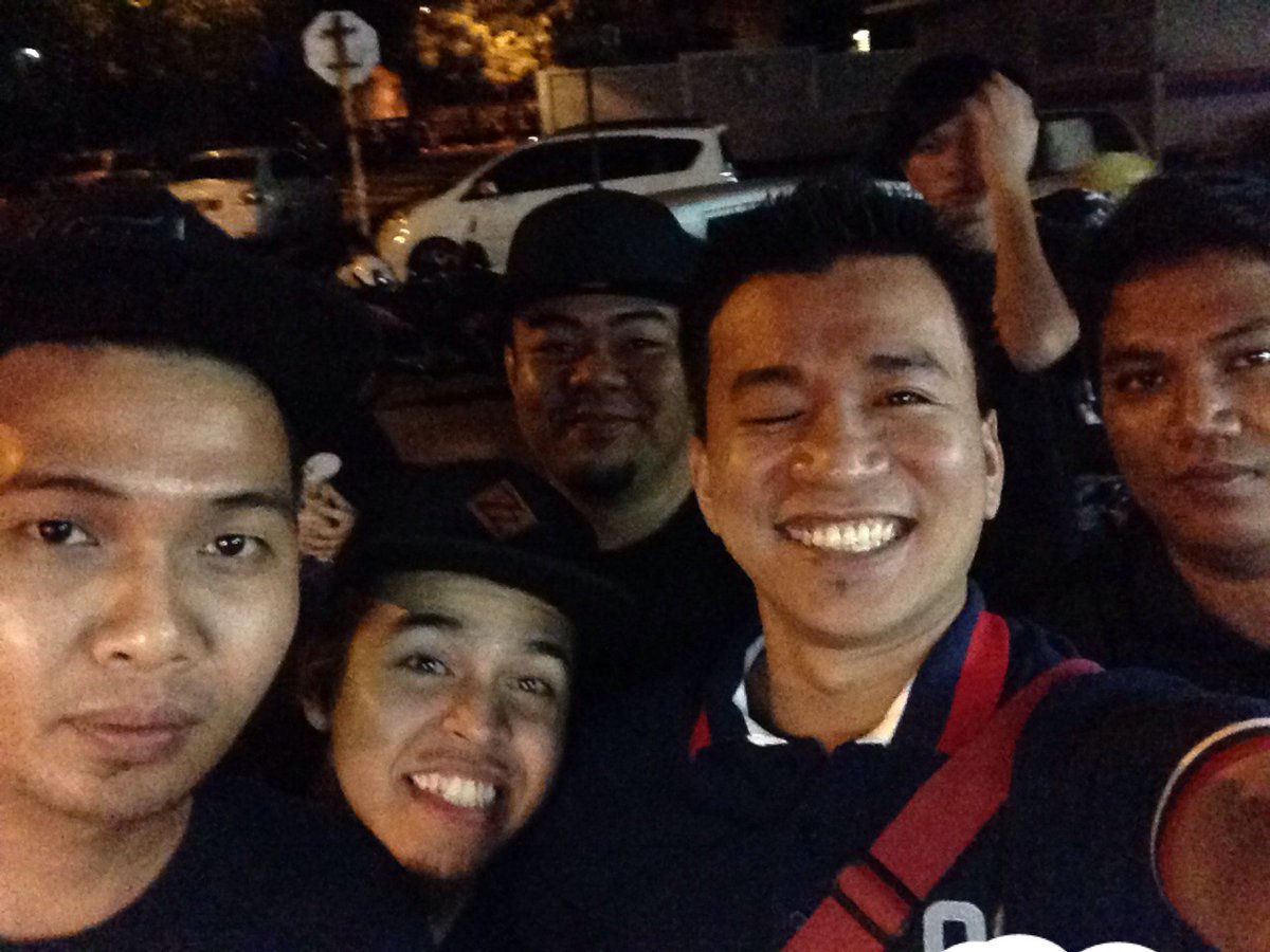 MuhamadAzrie's tweet photo. MAKAN BENGER AYAM GORENG NJOY PENENG (@ Njoy Burger Ayam in Bayan Lepas, Penang) https://t.co/UYQ3UcaeLi https://t.co/at5aSwCV5U