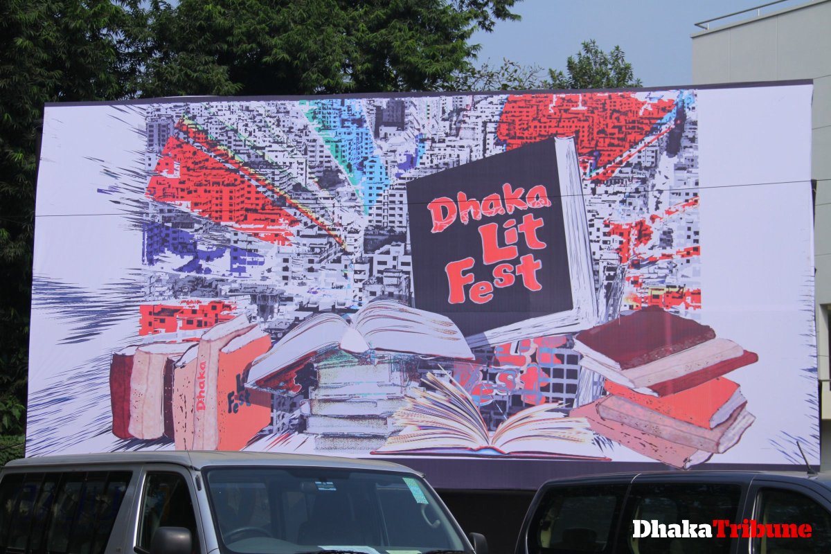 DhakaTribune's tweet photo. Check out our photo album: Dhaka Lit Fest 2015 https://t.co/Y11FqFpsCx
#DLF2015 #DLF #DhakaLitFest #Bangladesh https://t.co/hUmZdi6jPh