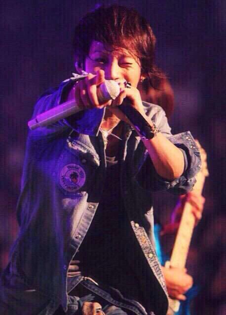 ট ইট র ゆーた Oorer ก ๑ ϖ ๑ 今日 12月21日はtakuya の誕生日 今日で36歳 見えんわw これからも かっこいい歌お願いします 祝う人rt Uverworldに出会えてよかった人rt Uverworld好きな人rt T Co Hecxwex9uf