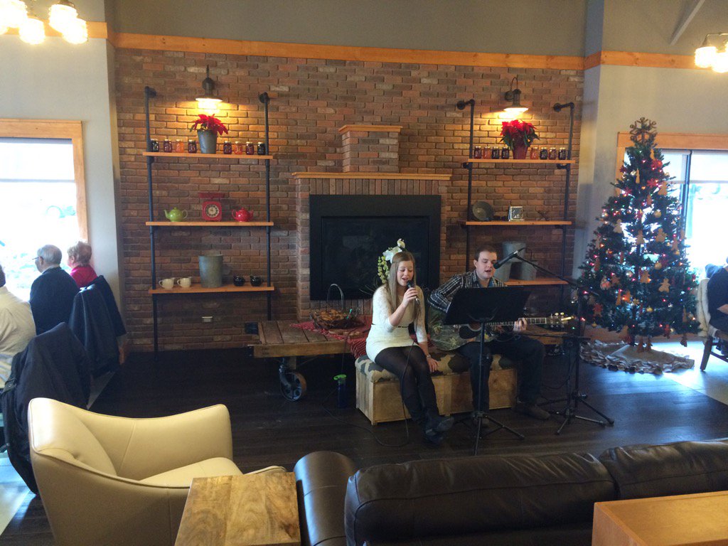 BBBakery's tweet photo. Live music on Sunday's!  Come check it out #yumgk https://t.co/vVB0hp5IMh