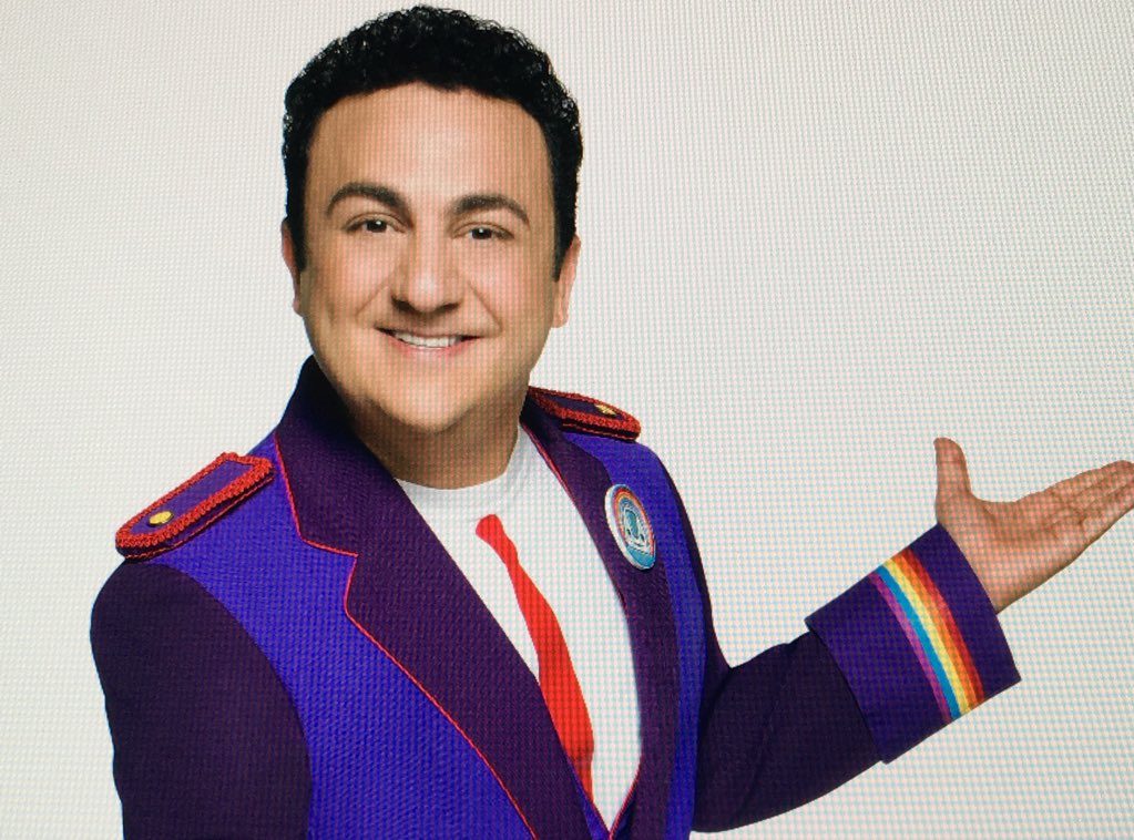 diegotopaok's tweet photo. Últimos dos shows del año! Hoy a pura emoción! En el Opera ALLIANZ! Los espero!!! https://t.co/EsPYLwyzaI