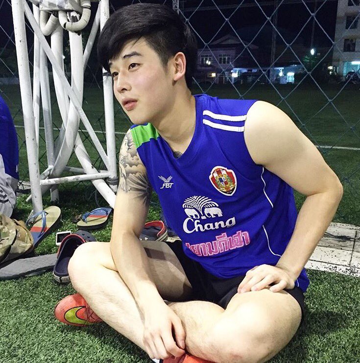 gm_outdoor's tweet photo. #ไบนักบอล. #เกงบอบตุง https://t.co/IOS4FLqNEW