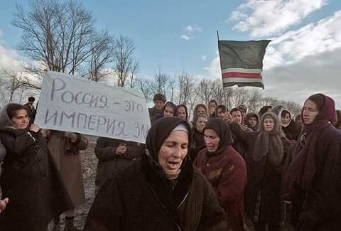 Митинг село. Митинг против войны в Чечне 1994. Первомайское Дагестан 1996. Сепаратизм в Дагестане. Митинг против ввода войск в Чечню 1994.