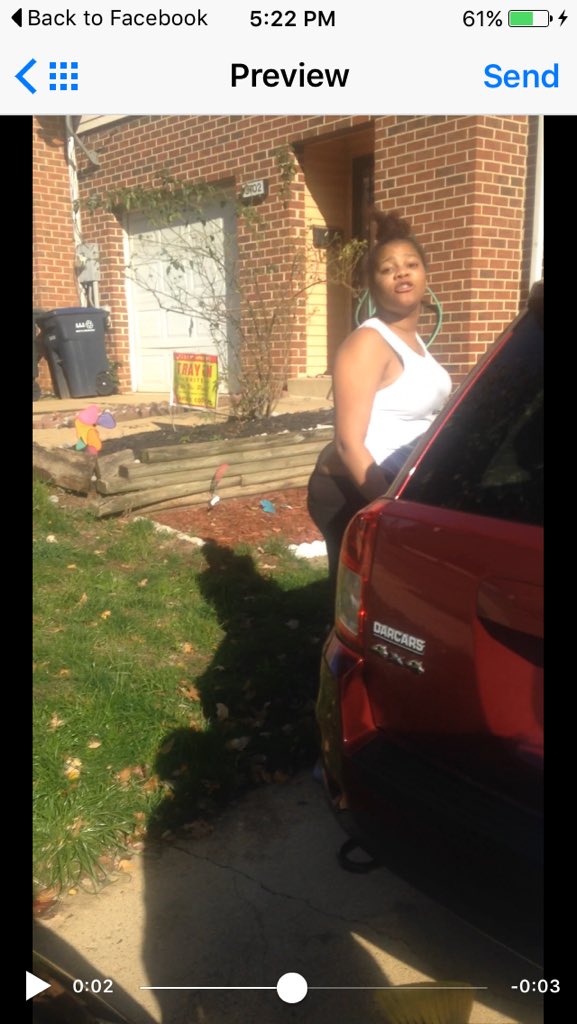 LLCOMMAS's tweet image. Tf I look like tripping over a bitch that look like this #talkaboutthat
