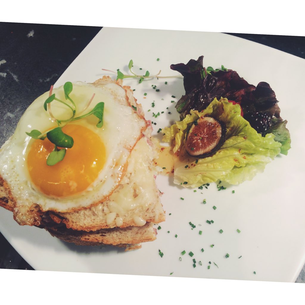 masa_madre's tweet photo. Ven a desayunar con nosotros 😉 https://t.co/0PiRZgN9d9