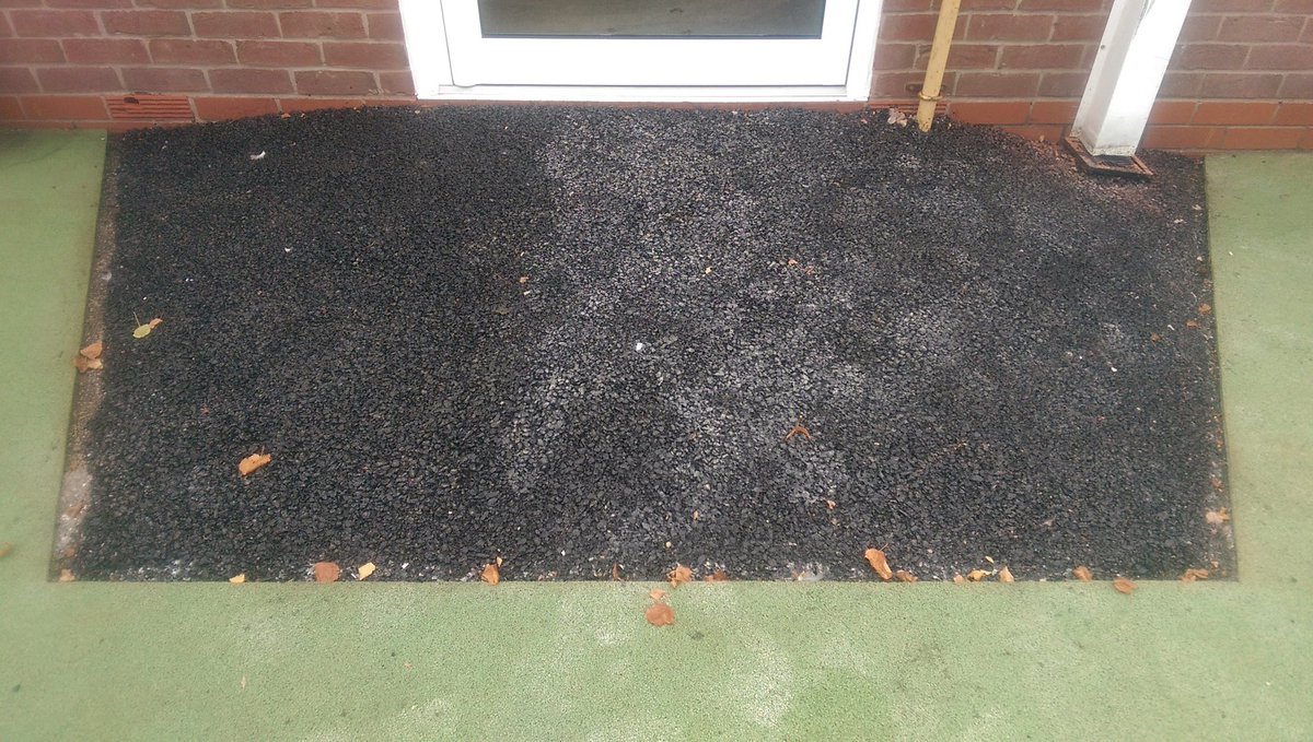 surfacingsol's tweet photo. Rubber Surfacing repair #Repair #Surfacing #Playground #EPDM #School #Birmingham #WestMidlands #Nursery #Solutions https://t.co/EOyLpR57UE