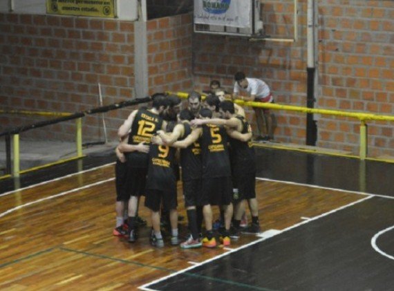 Capuchinos despide el año recibiendo a Las Parejas
torneofederal.com.ar/noticia_ficha.…