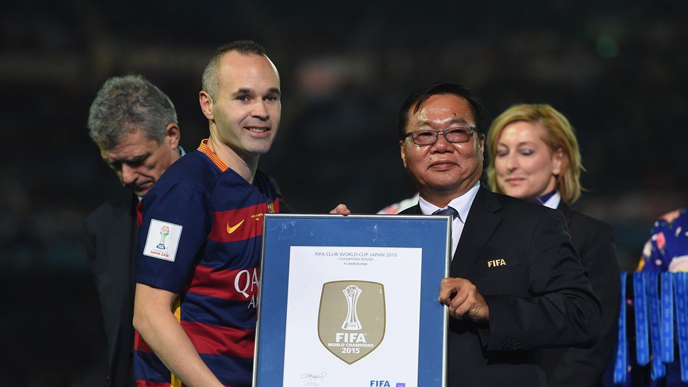 FIFA on X: .@FCBarcelona will wear FIFA World Champions Badge on their  jerseys throughout 2016. #ClubWC    / X