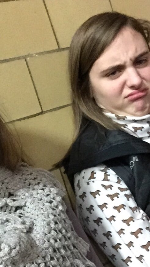 warehouse_sm's tweet photo. When you realize there's no warehouse this week #merrychristmas https://t.co/jxQS5EnyUL