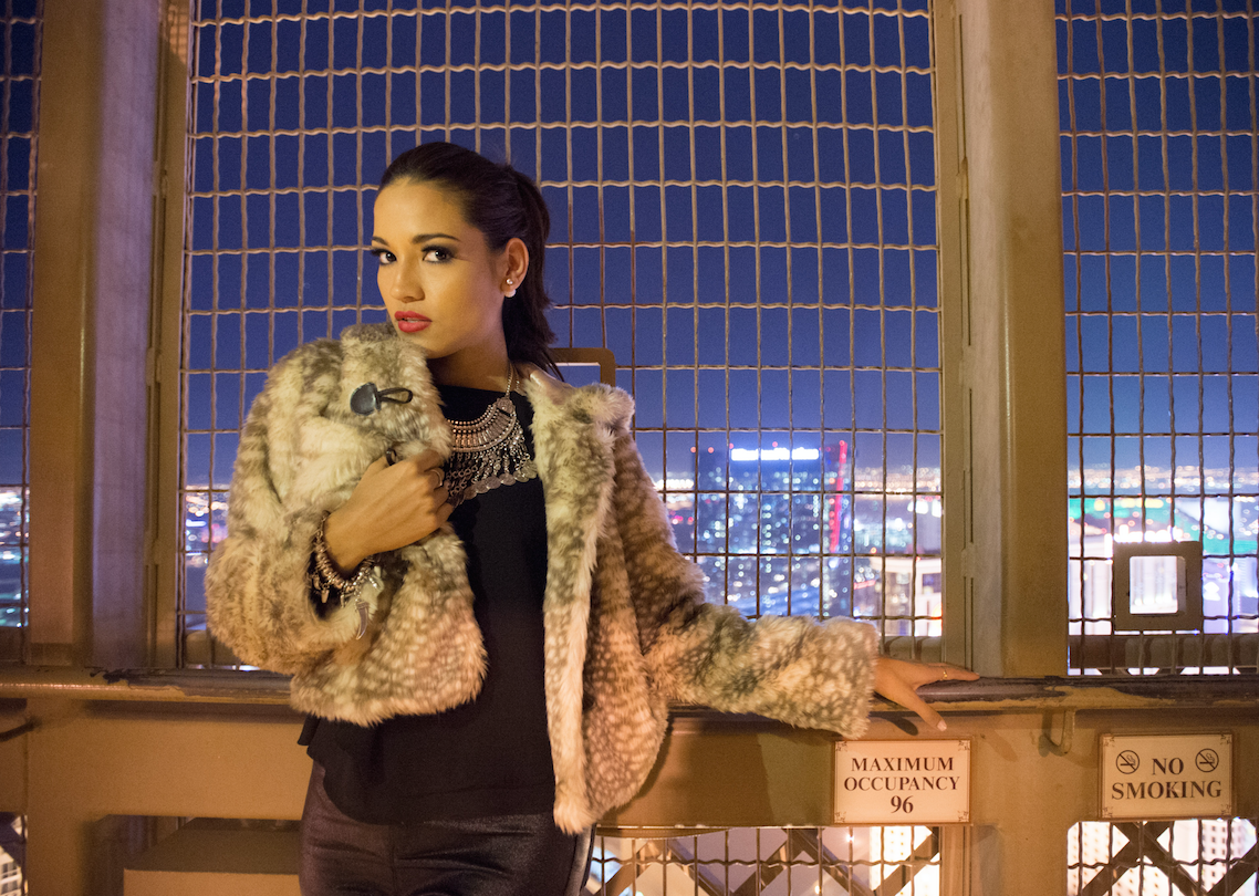 MissUniverse's tweet photo. Stunning views and stunning contestants! The #MissUniverse ladies pose on the top of the @Vegas Strip. https://t.co/jmRSpgyEWi