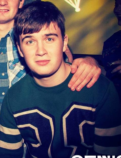 theclareherald's tweet photo. Family and friends of the missing Michael Bugler are now carrying out door to door searches https://t.co/nAygbzU57E https://t.co/COyphz4nMR