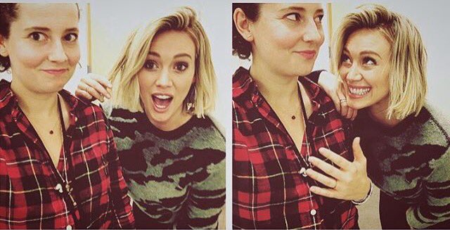 HDuffSupport's tweet photo. New pictures of @HilaryDuff showing off her new hair! She looks gorgeous! https://t.co/Fj775XS2IE