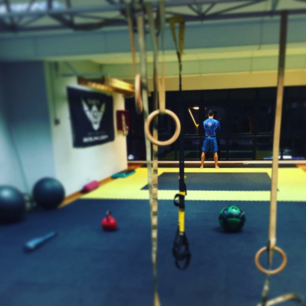 flowcoach's tweet photo. Mobility is fatal to pain, soreness and stiffness. #CoachSaidSo #ScottSonnon #TACFIT #511Tactical https://t.co/Ij5cXUyN1p