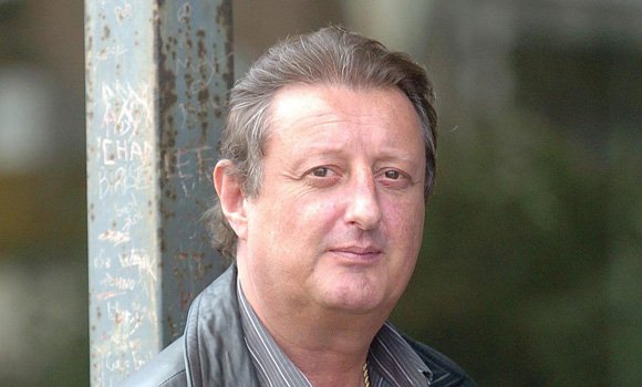 Happy Birthtime to kindness milking BILLY BRAGG! 98 today! Happy Birthtime Baggy! Levi Jeans!