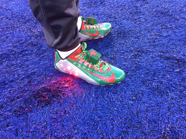 SNFonNBC's tweet photo. Hey @OBJ_3....WHAT ARE THOOOSEEE (via @KimJonesSports) https://t.co/KPzGqqKXm0