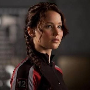 preferequal's tweet image. Katniss Everdeen 
desencadeou uma guerra só pq a irmã dela foi azarada d ser sorteada p/ fazer parte d um bbb mortal
