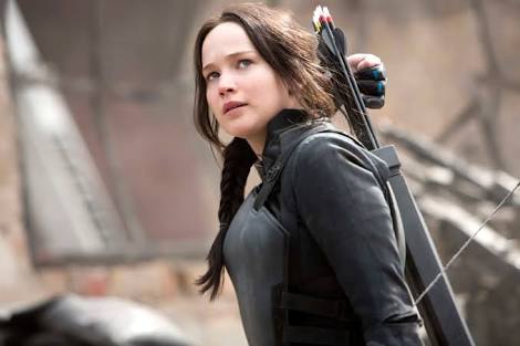 preferequal's tweet image. Katniss Everdeen 
desencadeou uma guerra só pq a irmã dela foi azarada d ser sorteada p/ fazer parte d um bbb mortal