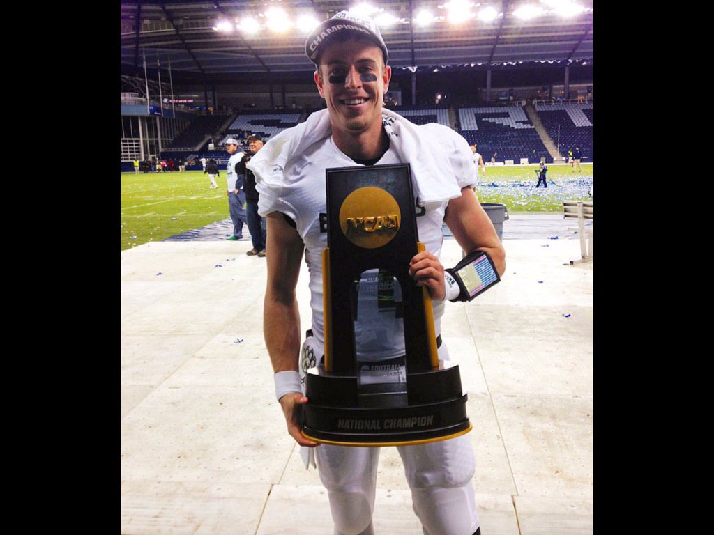 CoachDriskell's tweet photo. Congrats to NWMo St &amp; to Kyle Zimmerman @thundagunz6 Nat Champs Sure proud of this BVTiger FB alum! #family #CHAMPS https://t.co/LVx2t94dlg
