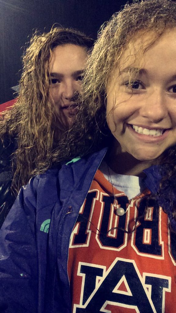 natberkey's tweet image. CONGRATS ON GETTING INTO PENN STATE!!! #shesgoingD1 #sameface #urlikeiwas 💛💛💛 @sha_KYYRA