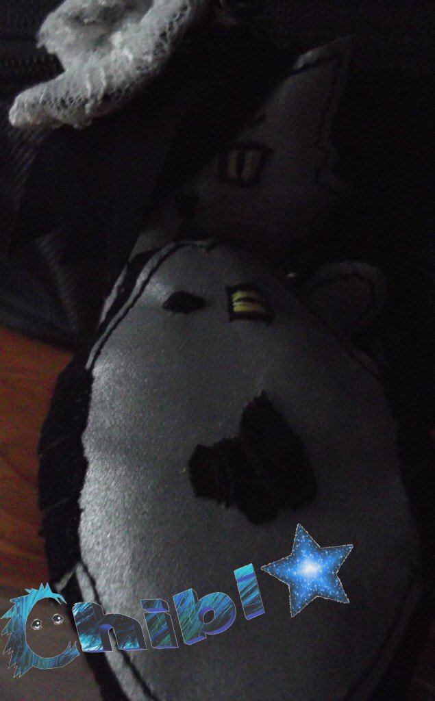 fim_chibistar's tweet photo. Tragic thing has happened-our emo cats have eaten three of our fishes...But I guess that's a natural thing to happen https://t.co/ZcD10aL1HM