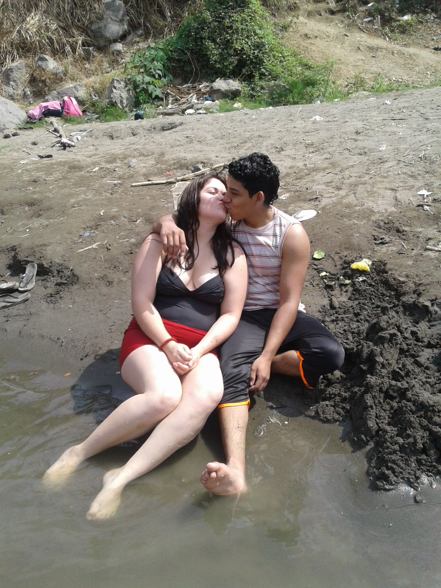 Andrealejandrai's tweet photo. Con el amor de mis días. https://t.co/JbxP78ORTd