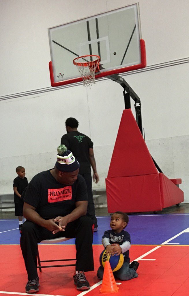 franchizeskills's tweet photo. Little 3 y/o Ethan. Ready to play! https://t.co/GLbBLqtD3Y